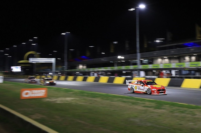 McLaughlin triumphs under the lights in Sydney Supercars night race