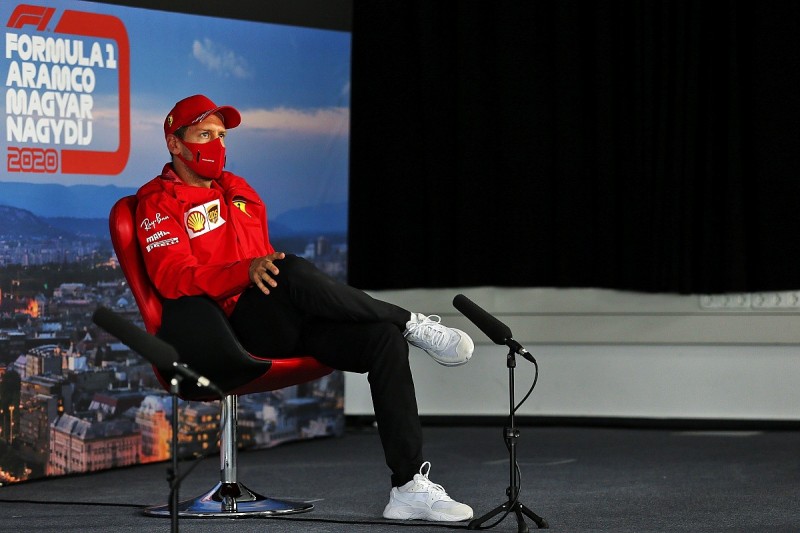 Vettel admits "loose talks" with Racing Point over 2021 F1 drive