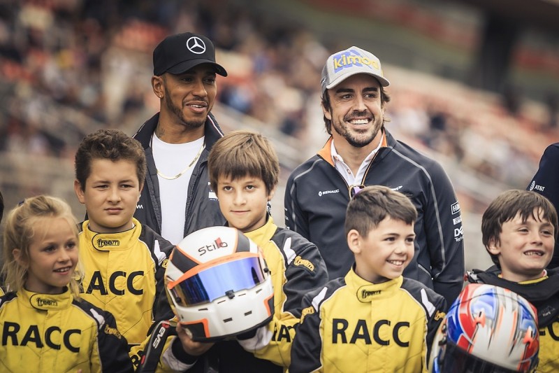 Hamilton: No doubt Alonso will be in "great shape" on F1 return