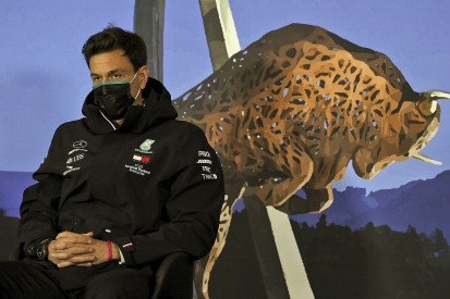 Wolff calls Hamilton F1 salary speculation "total nonsense"