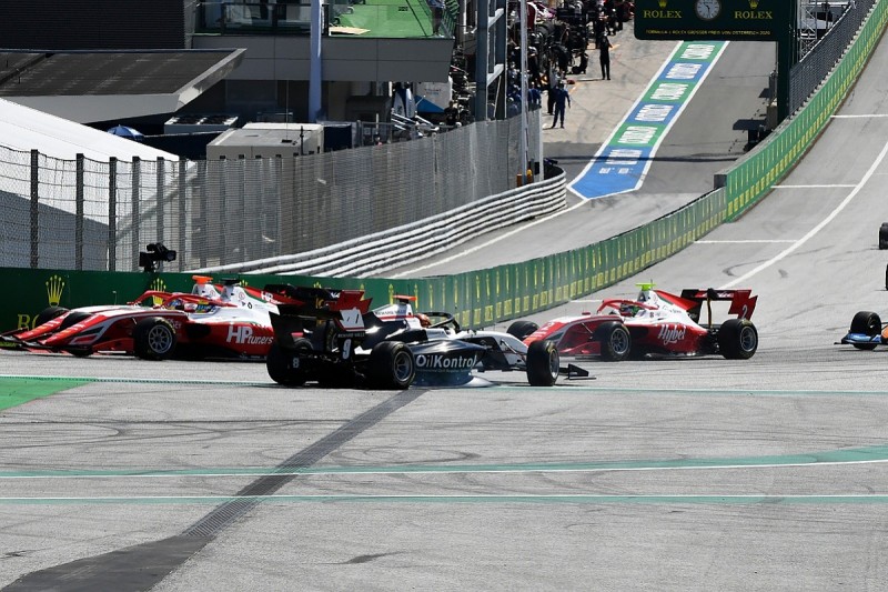 Piastri "incredibly lucky" to survive Austria F3 Turn 1 clash unscathed