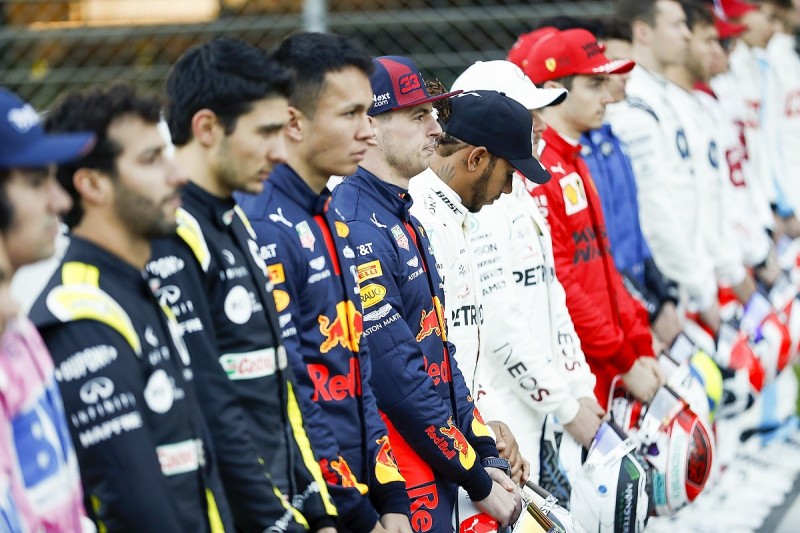 Hamilton: F1 drivers not target over racism silence
