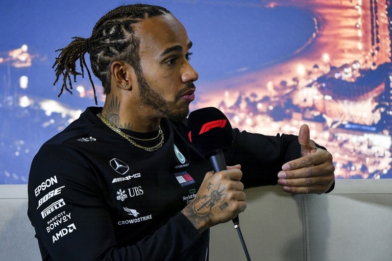 F1 News: Hamilton criticises "silent" industry amid racial injustice protests