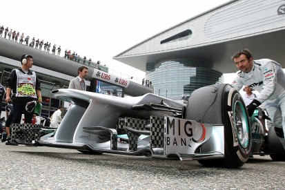 Banned: The Mercedes F1 team's double DRS device