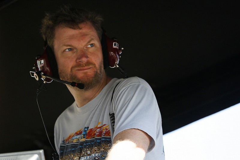 Earnhardt hopes to avoid trouble in IndyCar Esports debut