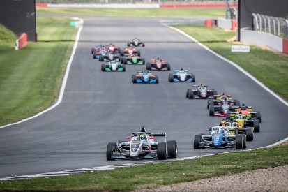 FIA performs U-turn on Formula Renault superlicence points allocation