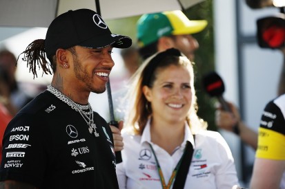 F1 champion Hamilton moves to stop COVID-19 infection speculation