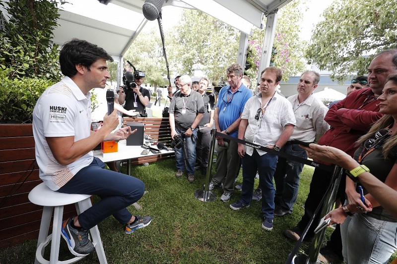 Australian GP organisers deny F1 was put in danger by Melbourne visit
