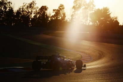 F1 testing summary - benchmark times make Mercedes early favourite