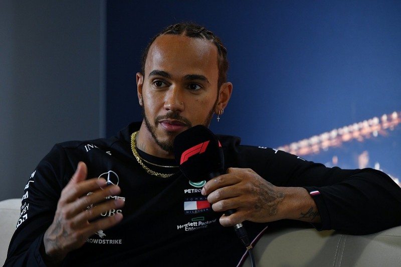 Hamilton will consider "5-10-year plan" in next F1 contract talks