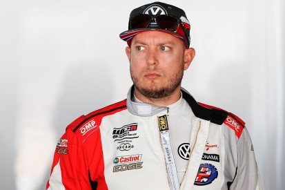 2012 WTCC champion Rob Huff steps back from WTCR race seat