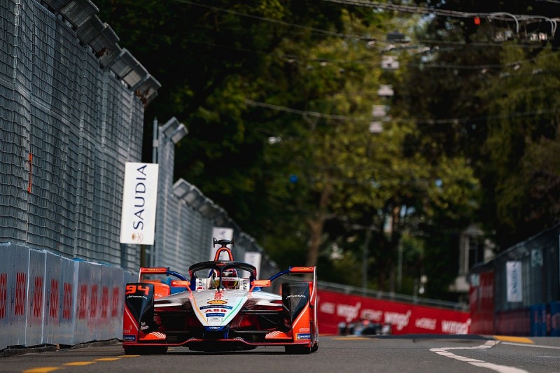 Bern Formula E: Mahindra's Wehrlein beats Techeetah duo in practice