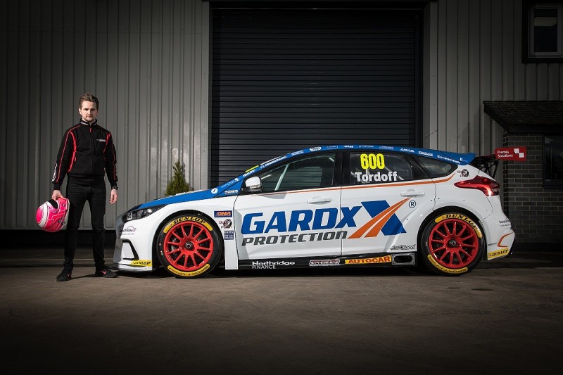 2016 runner-up Tordoff rejoins BTCC in Motorbase Ford Focus RS