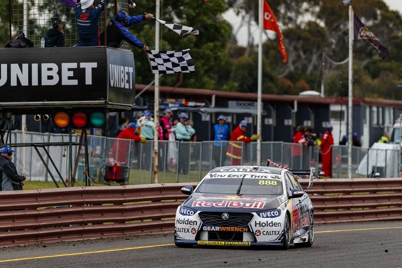 Sandown 500: McLaughlin seals Supercars title, Whincup/Lowndes win