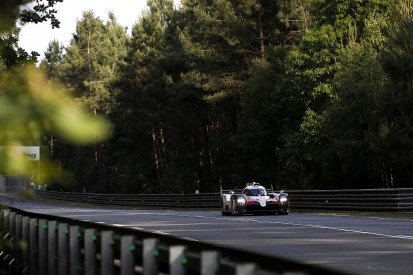 Le Mans 24 Hours: Safety cars help Alonso's Toyota cut gap to first