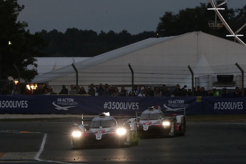 Le Mans 24 Hours: Buemi holds narrow lead after SMP-induced safety car