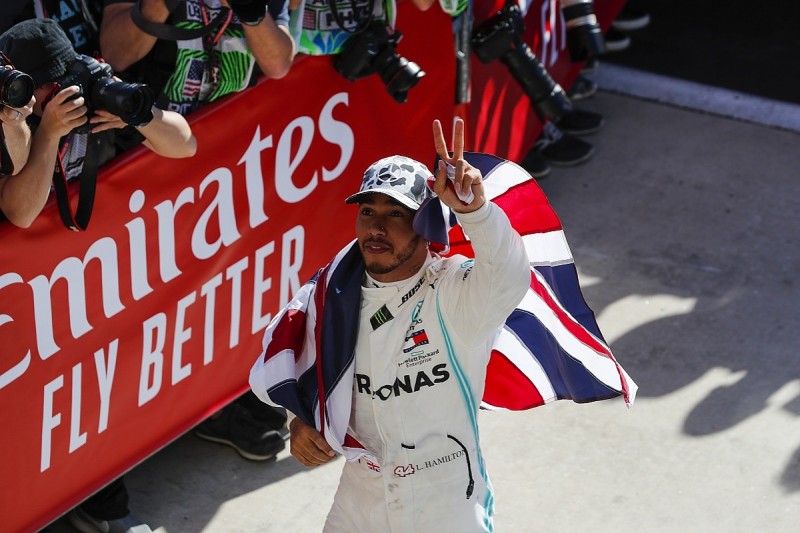 Lewis Hamilton seals sixth F1 title but Bottas denies him US GP win