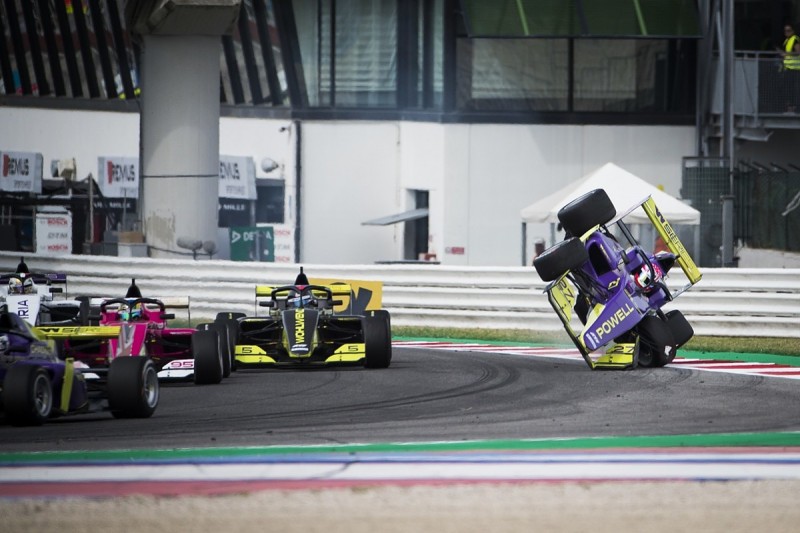 Powell: W Series title hopes now slim after airborne Misano crash