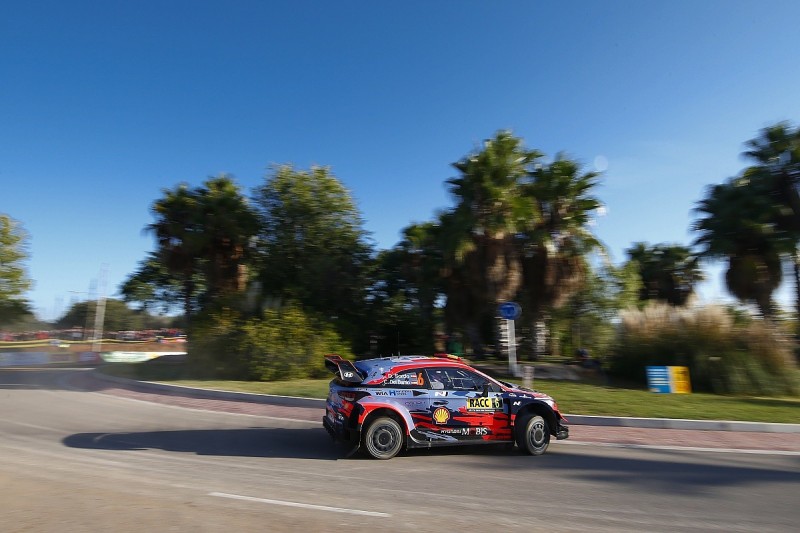 WRC Spain: Sordo leads first morning, Ogier's title hopes on brink