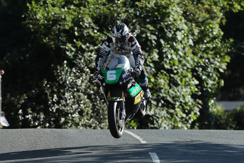 Michael Dunlop admits "struggle" on his return to Isle of Man TT