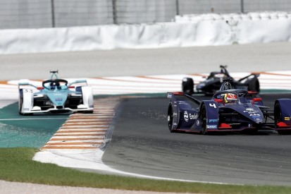 Robin Frijns tops second FE pre-season test as Mercedes wins 'race'