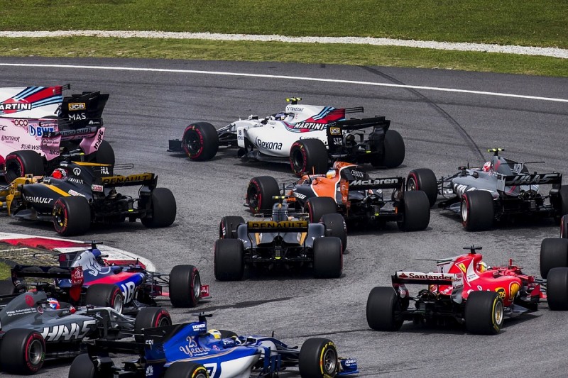 Formula 1 warned against 'destructive' talks by McLaren's Zak Brown