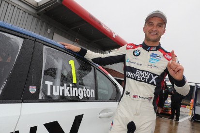 Turkington bags Brands Hatch BTCC pole, title rival Jordan crashes