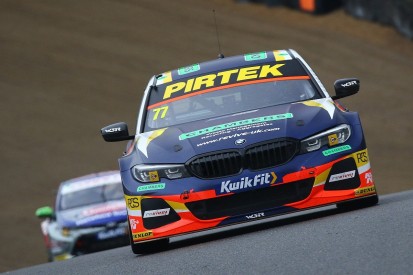 Brands Hatch BTCC: Jordan tops FP2, Turkington over four seconds off