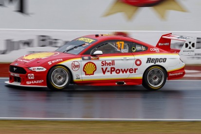 Bathurst 1000: Scott McLaughlin leads wet first qualifying