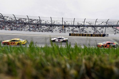 Hamlin blasts 24-lap-down NASCAR Cup rival Logano for Dover blocking