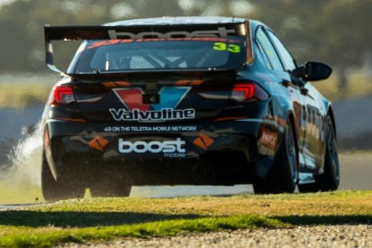 Neck injury from Spa 2012 crash sidelines Stanaway from Winton