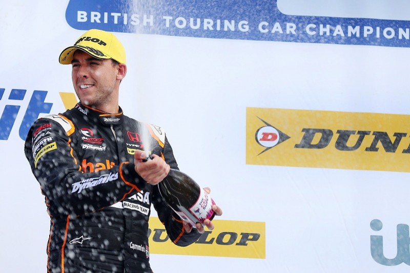 BTCC title challenger Cammish gets new two-year Dynamics Honda deal