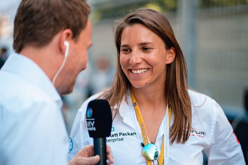 Simona de Silvestro joins Porsche as Formula E development driver