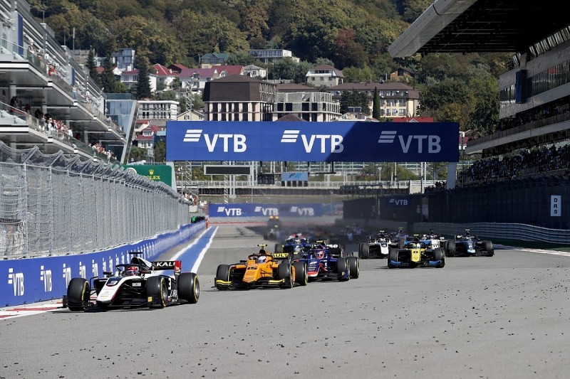 Matsushita, Mazepin taken to hospital after huge F2 Sochi crash
