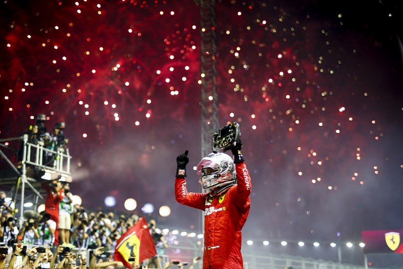 Singapore Grand Prix: Vettel leads unhappy Leclerc in Ferrari 1-2