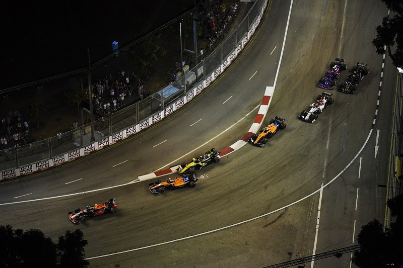 Sainz reckons Hulkenberg regrets Singapore GP first-lap move