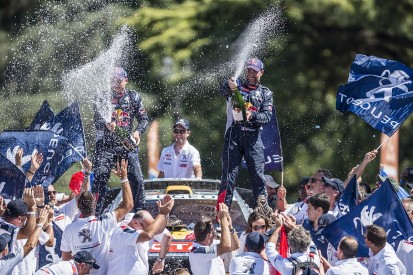 Peugeot's Peterhansel will support Loeb's Dakar Rally win bid