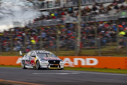 Van Gisbergen takes Supercars Pukekohe win, Whincup loses second
