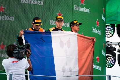 Monza F2: Aitken holds off King to clinch sprint race victory
