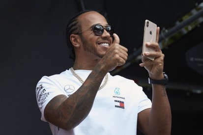 Hamilton 'cracked up' at Verstappen's dig at ex-F1 champion Rosberg