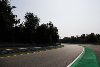 Parabolica sausage kerb removed after Peroni crash, affects F1 FP3