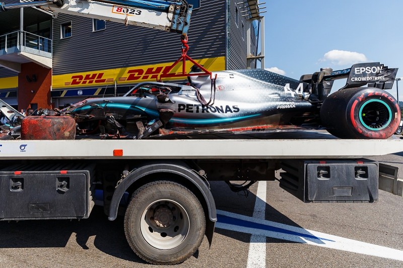 Ricciardo wants "respect" for drivers after Hamilton Spa crash cheered