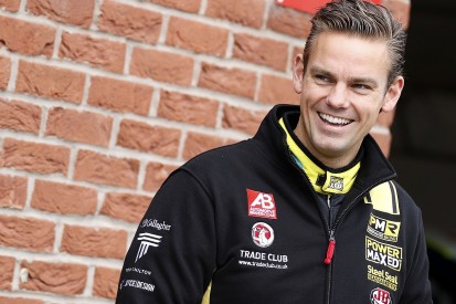Tom Chilton switches to Motorbase for 2018 BTCC season