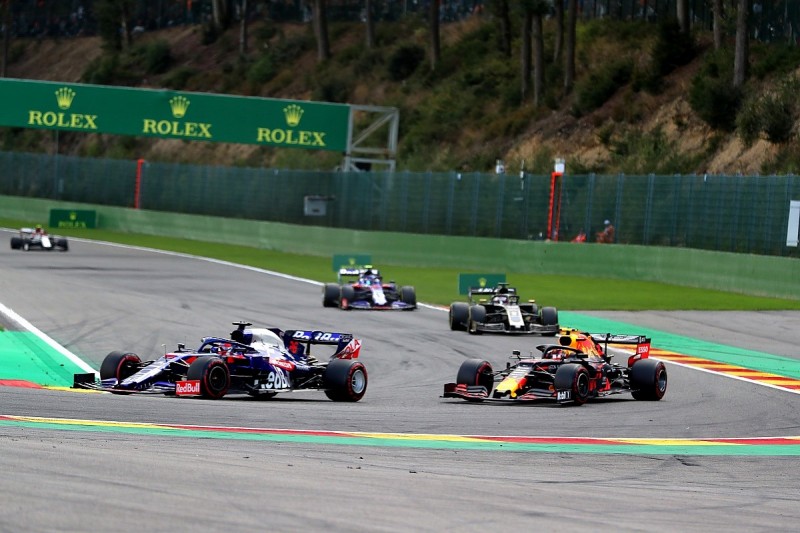 Albon's Red Bull F1 debut praised too much - Kvyat