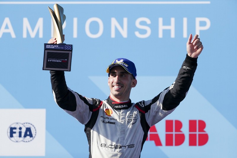 Buemi sticks with Nissan FE despite WEC calendar clash worry