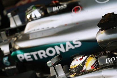 Lewis Hamilton can still fight for F1 title - Nico Rosberg
