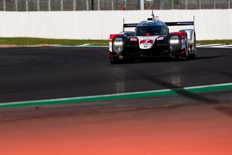 Silverstone WEC: Toyota locks out front row for 2019/20 opener