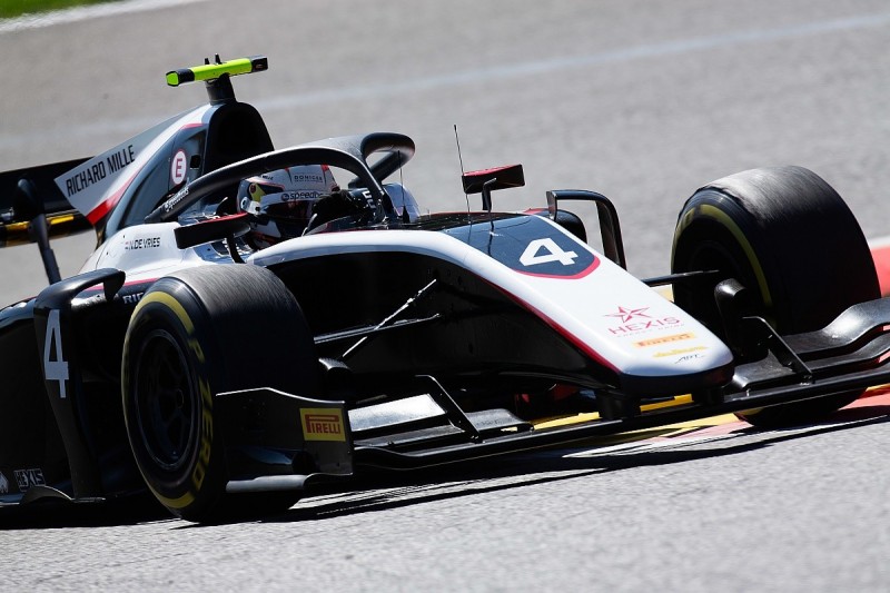 F2 Spa: Nyck de Vries seals pole as red flag ruins rivals' laps