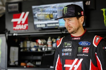 Busch's extended Stewart-Haas deal for 2018 NASCAR season announced