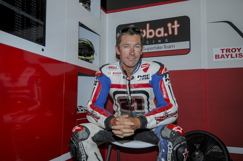 MotoGP winner and Superbike legend Bayliss makes racing comeback